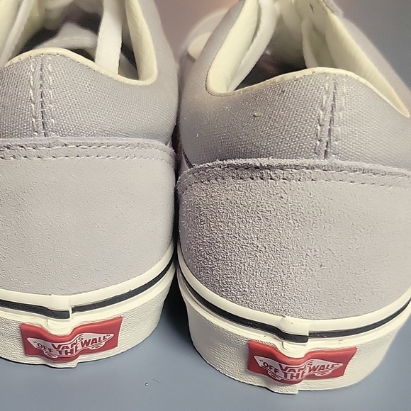 NWOT unisex  Vans Gray Sneakers - Picture 3 of 9